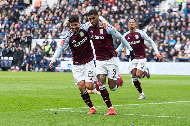 通过引入更 通过引入更