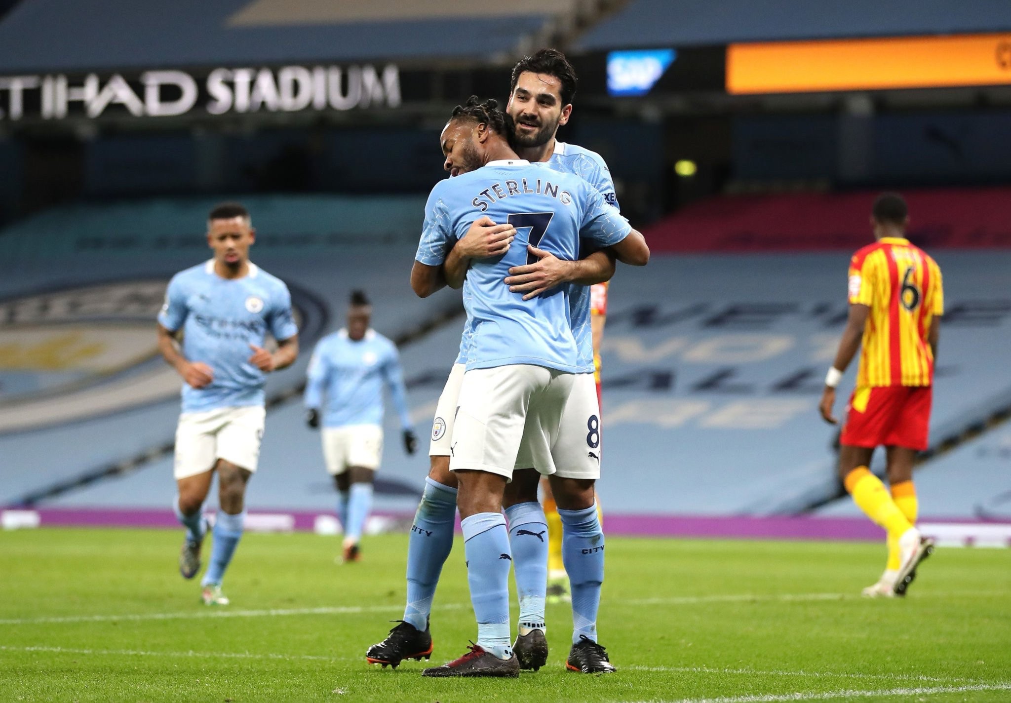 的表現和不 的表現和不